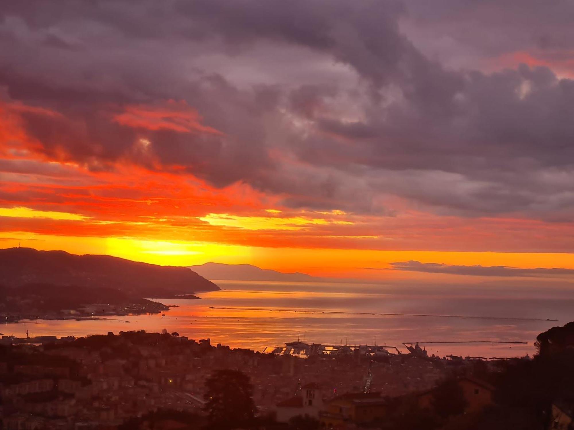 D'Oro E D'Azzurro Apartment La Spezia Luaran gambar